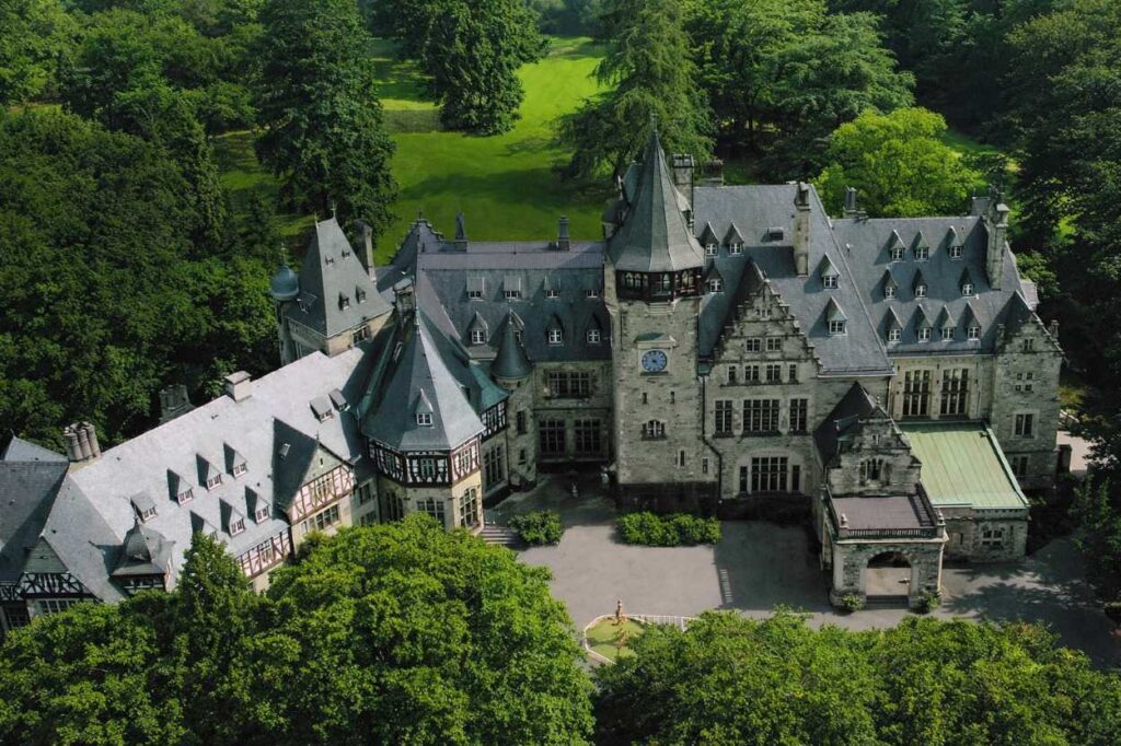 Schlosshotel Kronberg: Wohnen mit Stil und Geschichte Schlosshotel Kronberg: Wissenswertes und Highlights